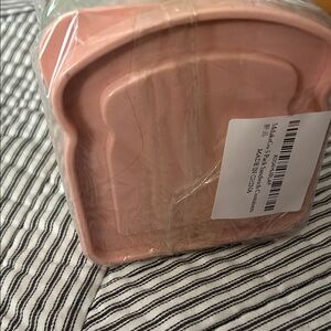 5 Piece Bread-Shaped Container